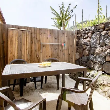 Holidaynorthtenerife Caserío Rural Charcos Casa de Campo