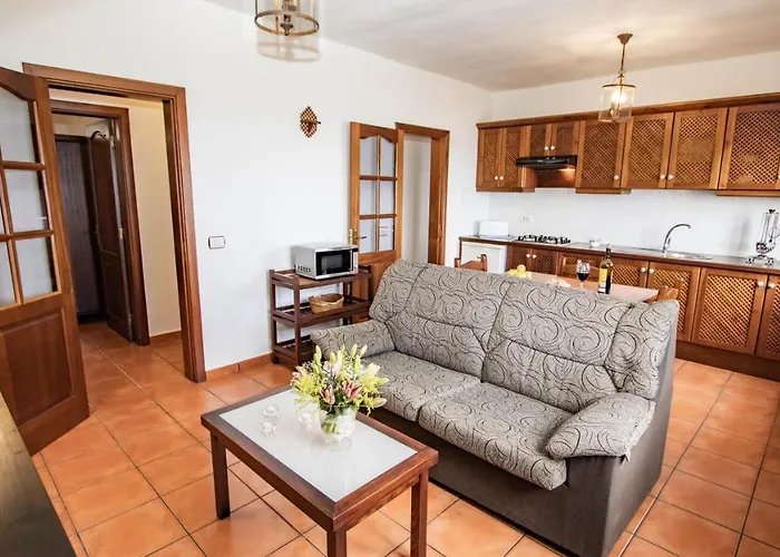 Holidaynorthtenerife Caserio Rural Charcos Landsted *