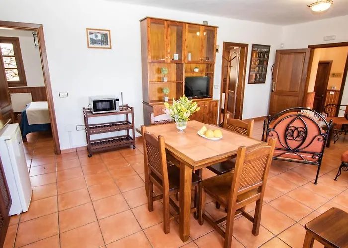 Holidaynorthtenerife Caserio Rural Charcos * Icod De Los Vinos