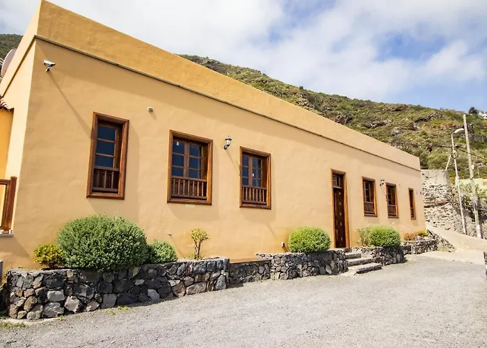 Holidaynorthtenerife Caserio Rural Charcos Landsted *