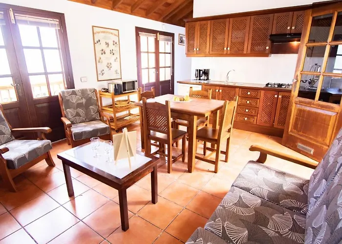 Holidaynorthtenerife Caserio Rural Charcos Landsted *