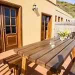 乡村民宿 Holidaynorthtenerife Caserio Rural Charcos 伊科德·德·洛斯·维诺斯