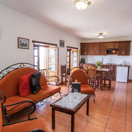 Holidaynorthtenerife Caserio Rural Charcos *