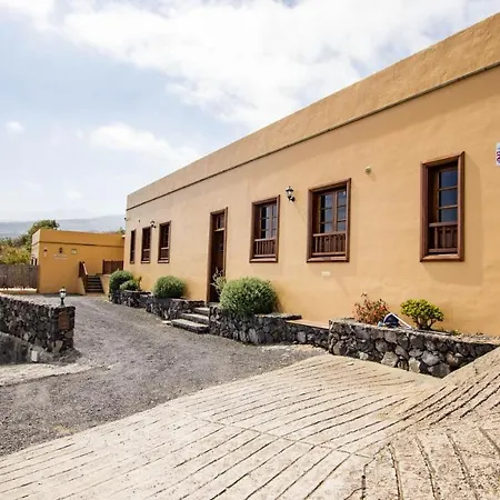 Holidaynorthtenerife Caserio Rural Charcos