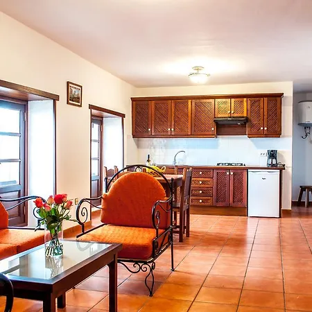 Holidaynorthtenerife Caserio Rural Charcos *